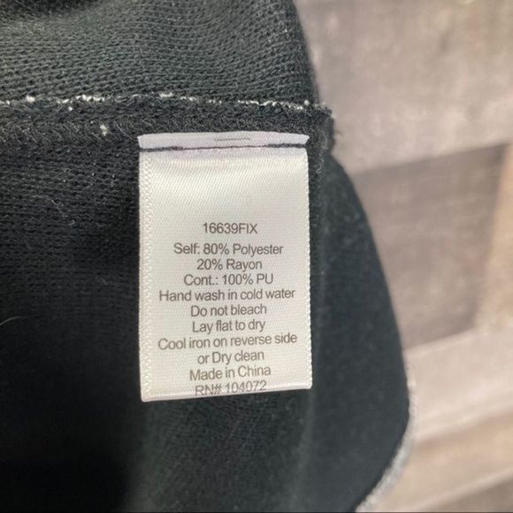 Pixley Stitch Fix Keyhole High Low Tank - Picture 3 of 8